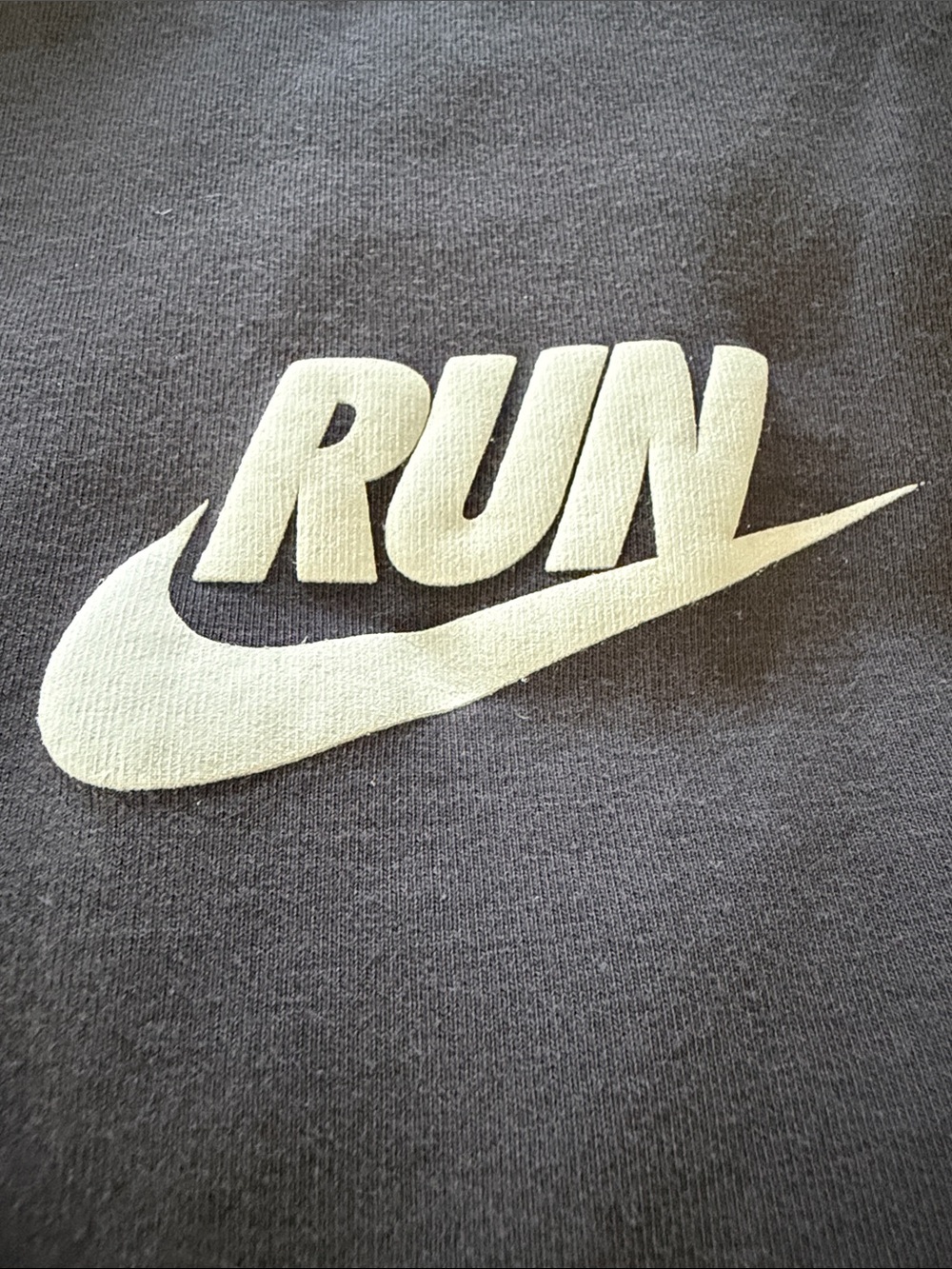 NEW Nike 24.7 ImpossiblySoft Oversized Top - Nike Run Roadrunner Graphic - Picture 3 of 12